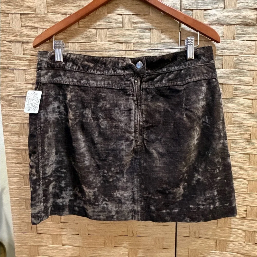 Free People Dust to Dust velvet mini skirt in a dark brown/chocolate Size 12 NWT